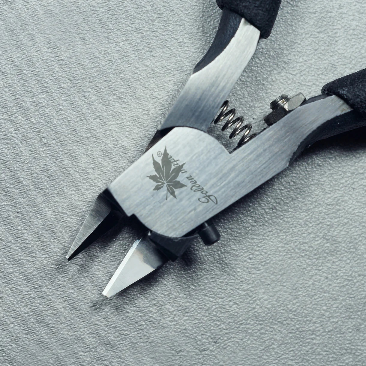 Golden Maple Single Edge Fine Blade Snips