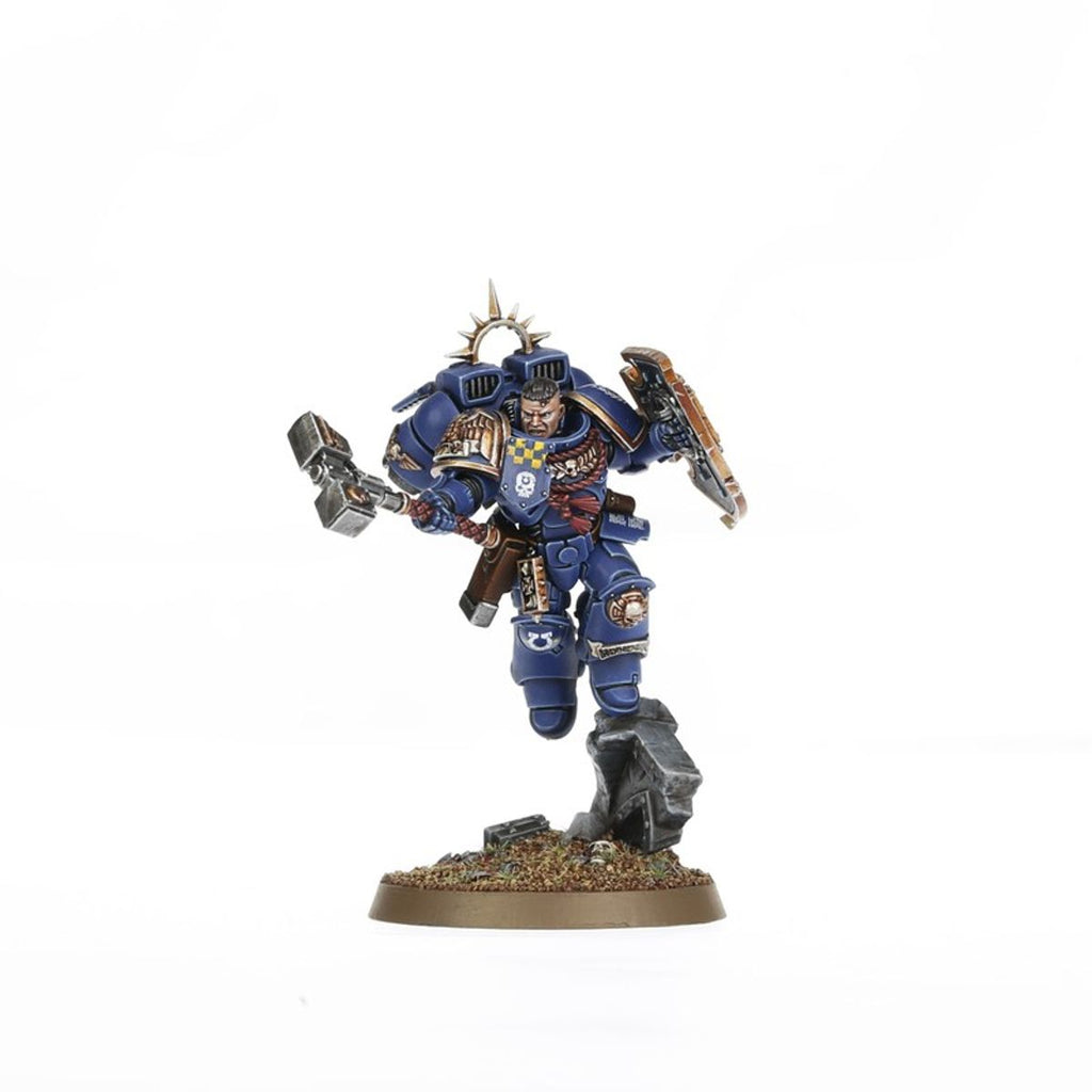 Captain with Jump Pack and Relic Shield